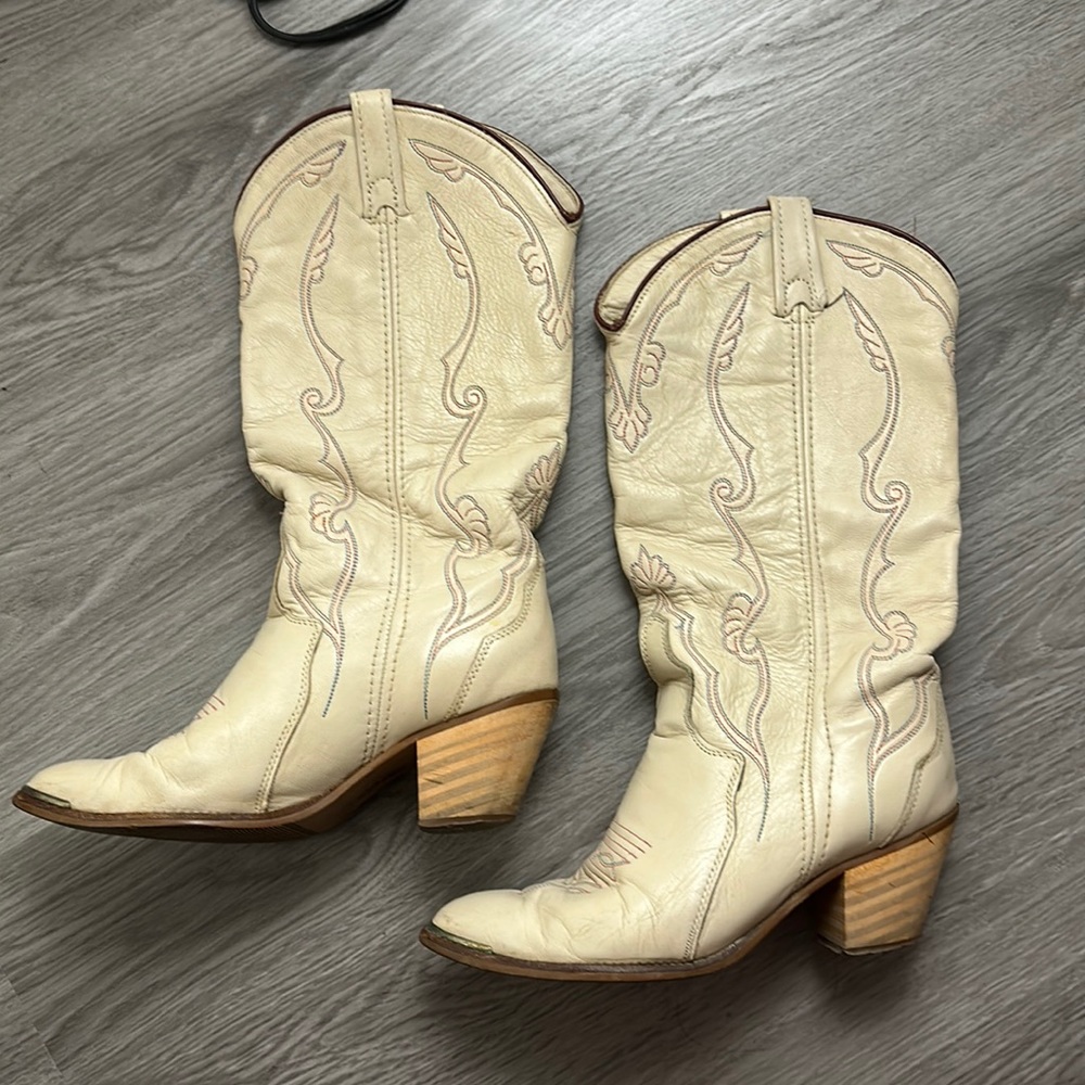 Women's Cream Western Boots